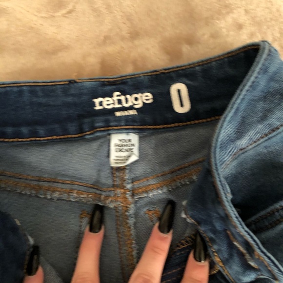 Jeans - Picture 2 of 2